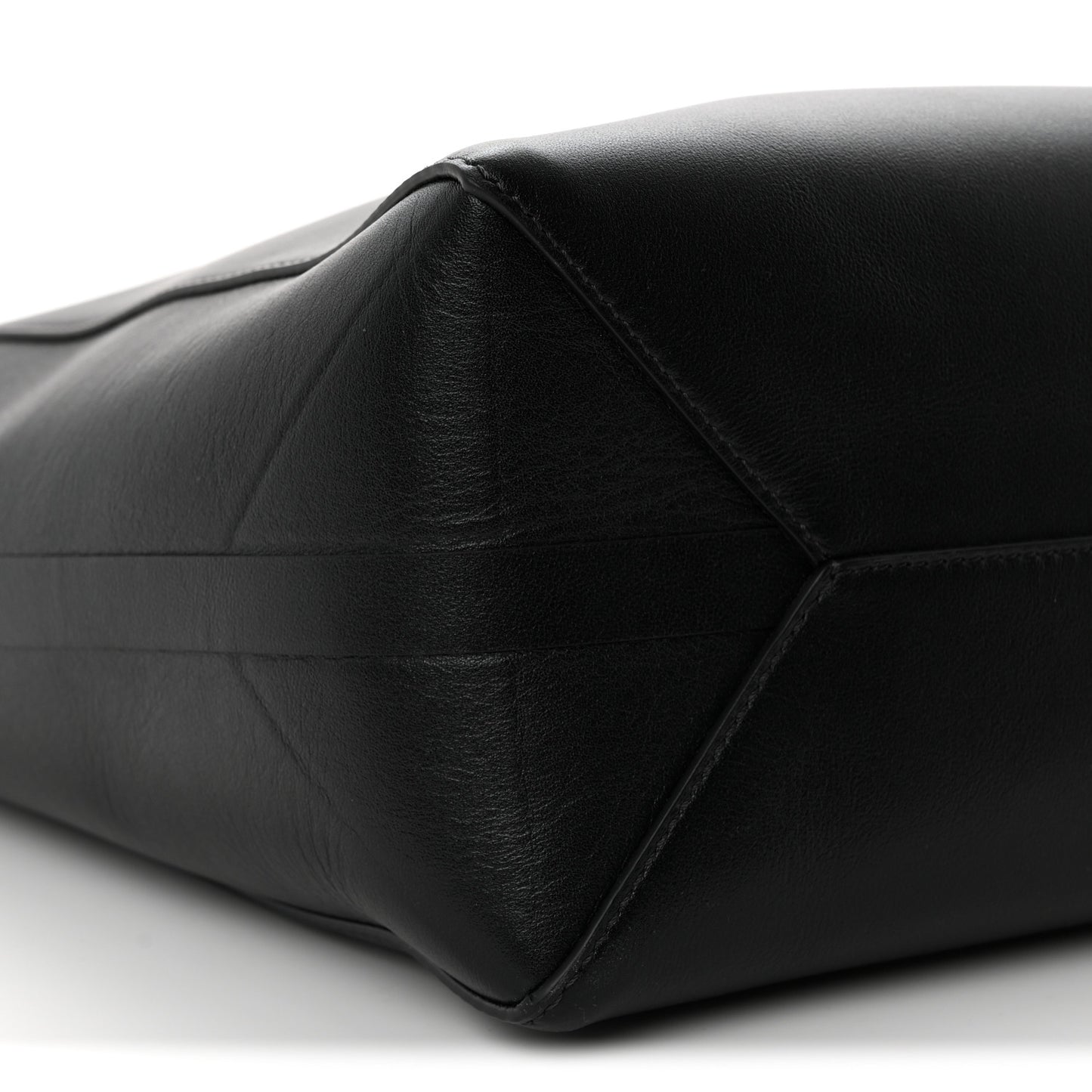 Calfskin Vlogo Medium Locker Tote Black