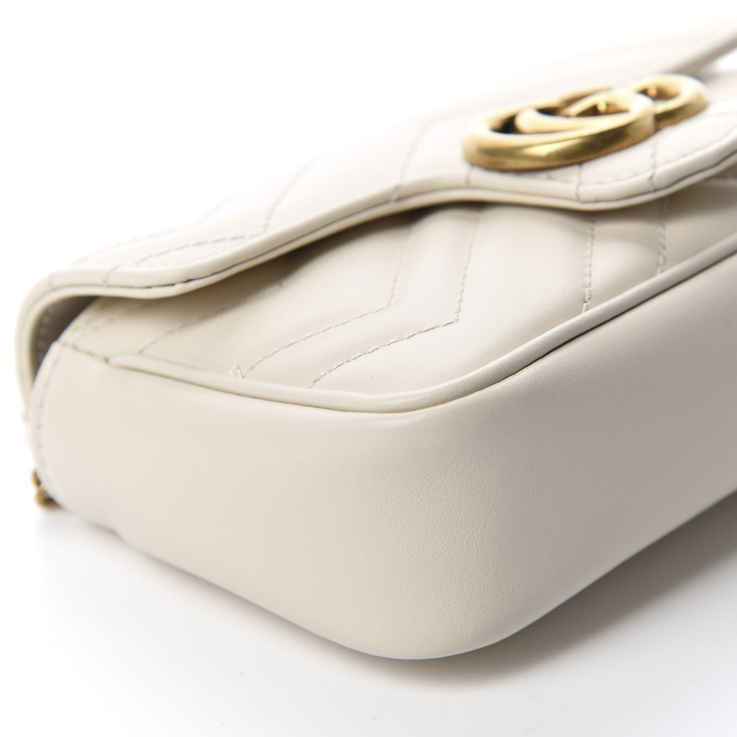 Calfskin Matelasse Super Mini GG Marmont Shoulder Bag White