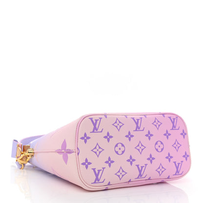 Louis Vuitton Monogram Giant Spring In The City Marshmallow Hobo PM Sunrise Pastel 4 of 7