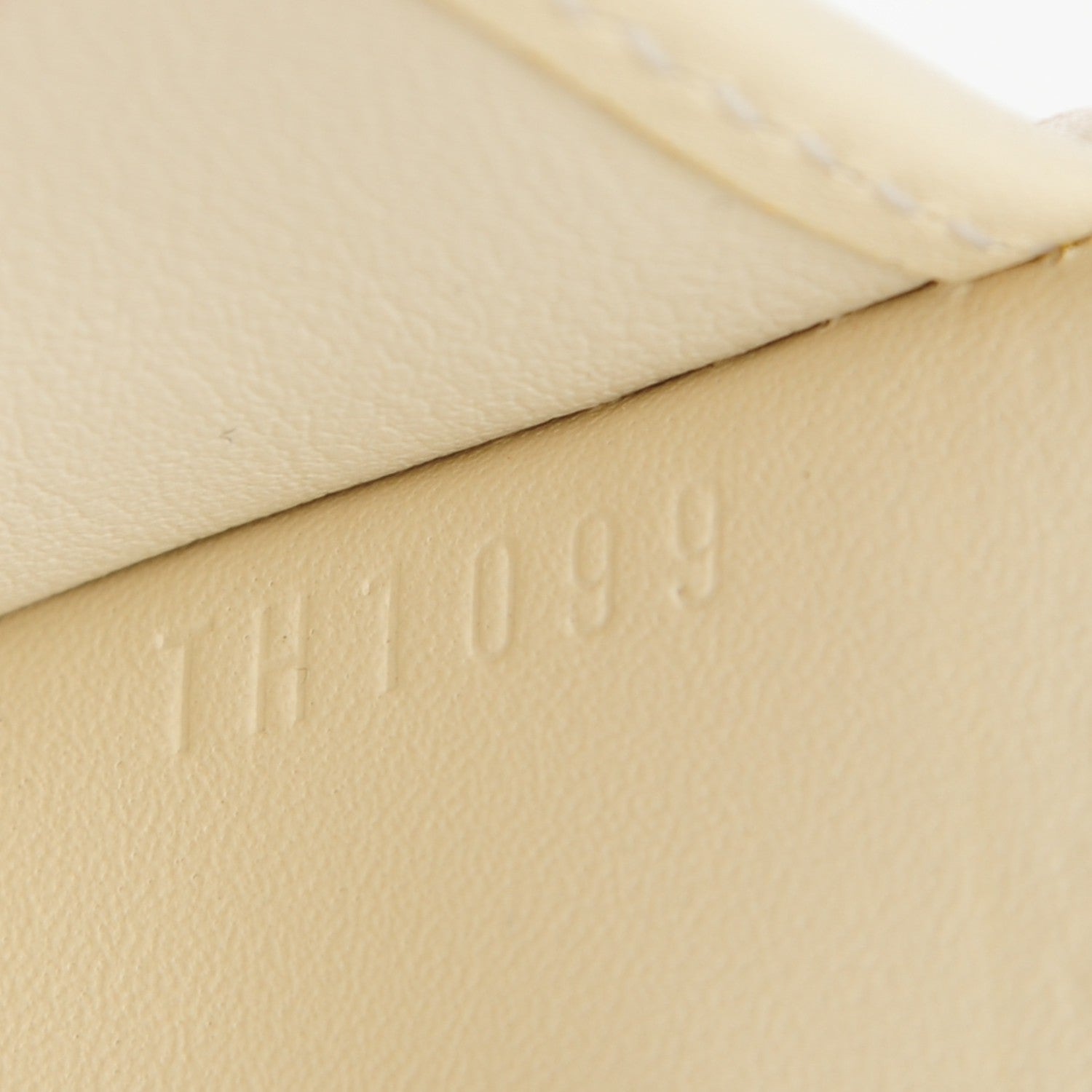 Louis Vuitton Suhali Le Somptueux Wallet White 7 of 7