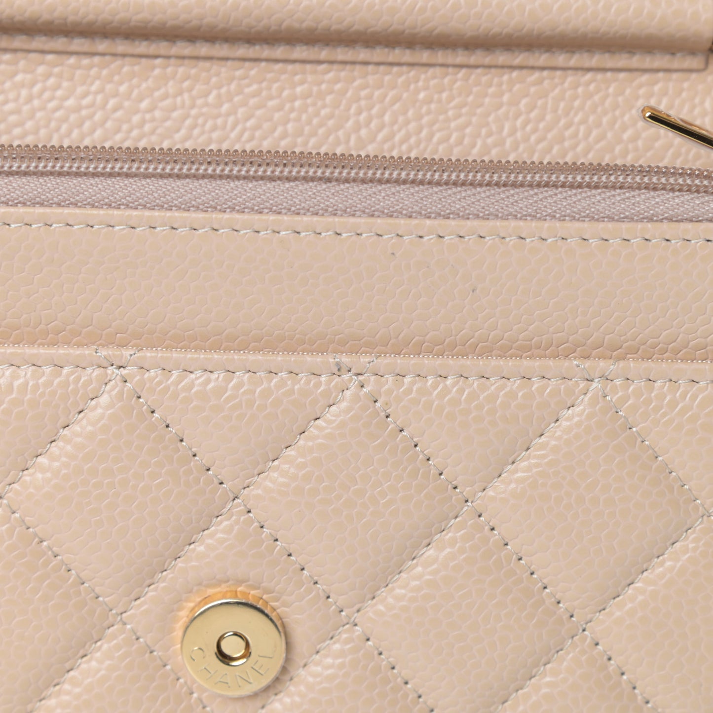 Caviar Quilted Wallet On Chain WOC Beige