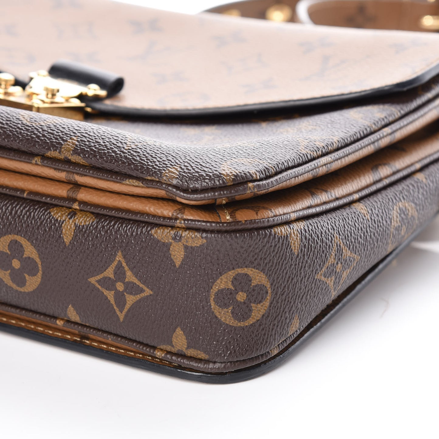 Reverse Monogram Pochette Metis