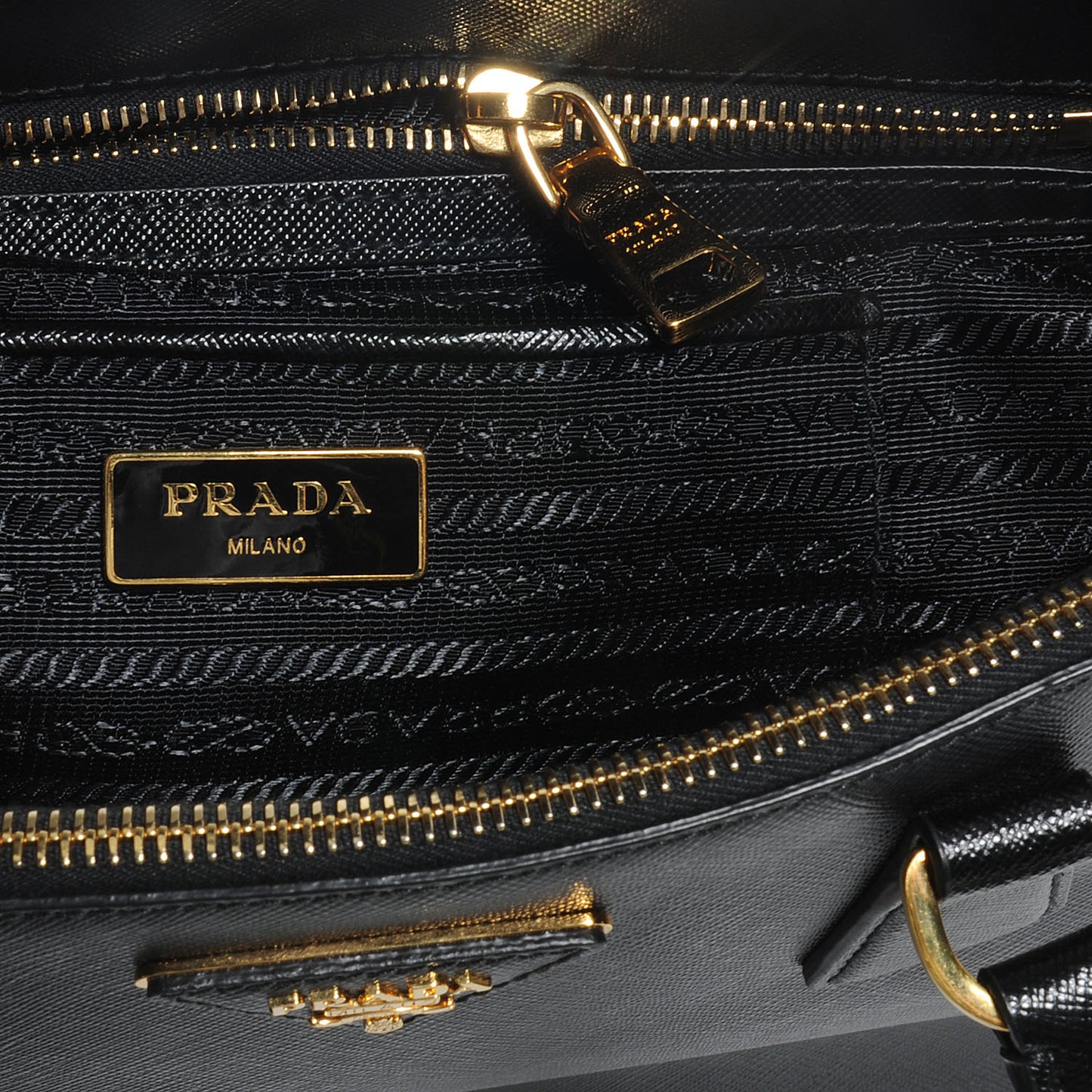 Saffiano Lux Double Zip Medium Tote Nero Black