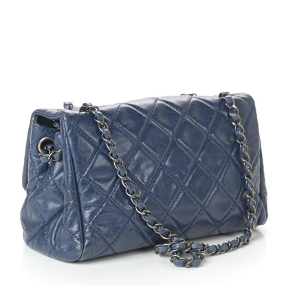 Chanel Glazed Calfskin Quilted Medium Coco Soft Flap Navy 3 of 8