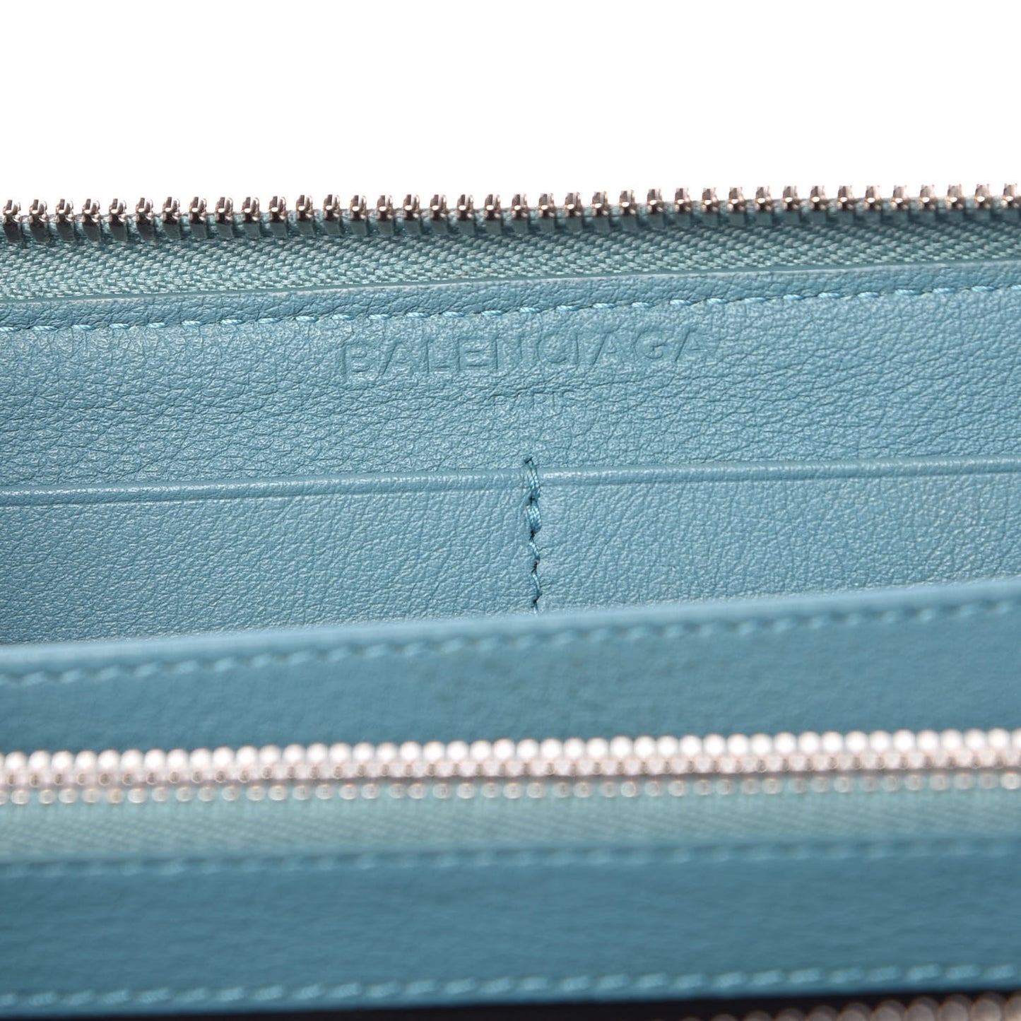 Calfskin Essential Continental Zip Around Wallet Bleu