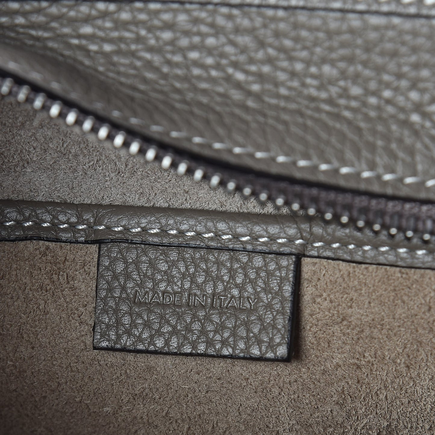 Drummed Calfskin Nano Luggage Souris