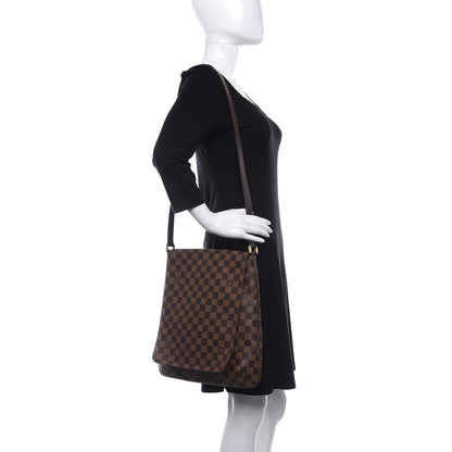 Louis Vuitton Damier Ebene Musette GM 2 of 9