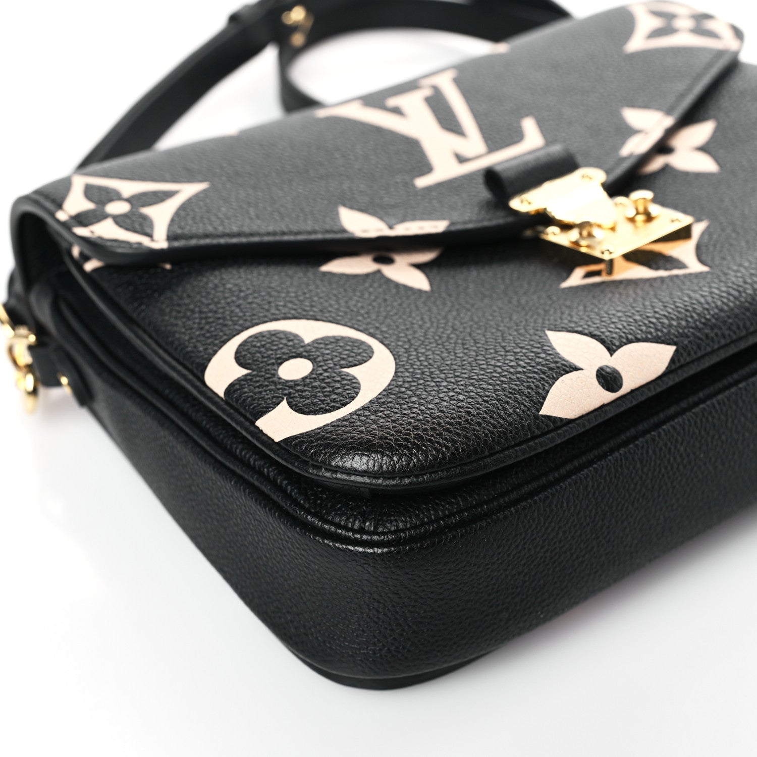 Louis Vuitton Empreinte Monogram Giant Pochette Metis Black Beige 7 of 8