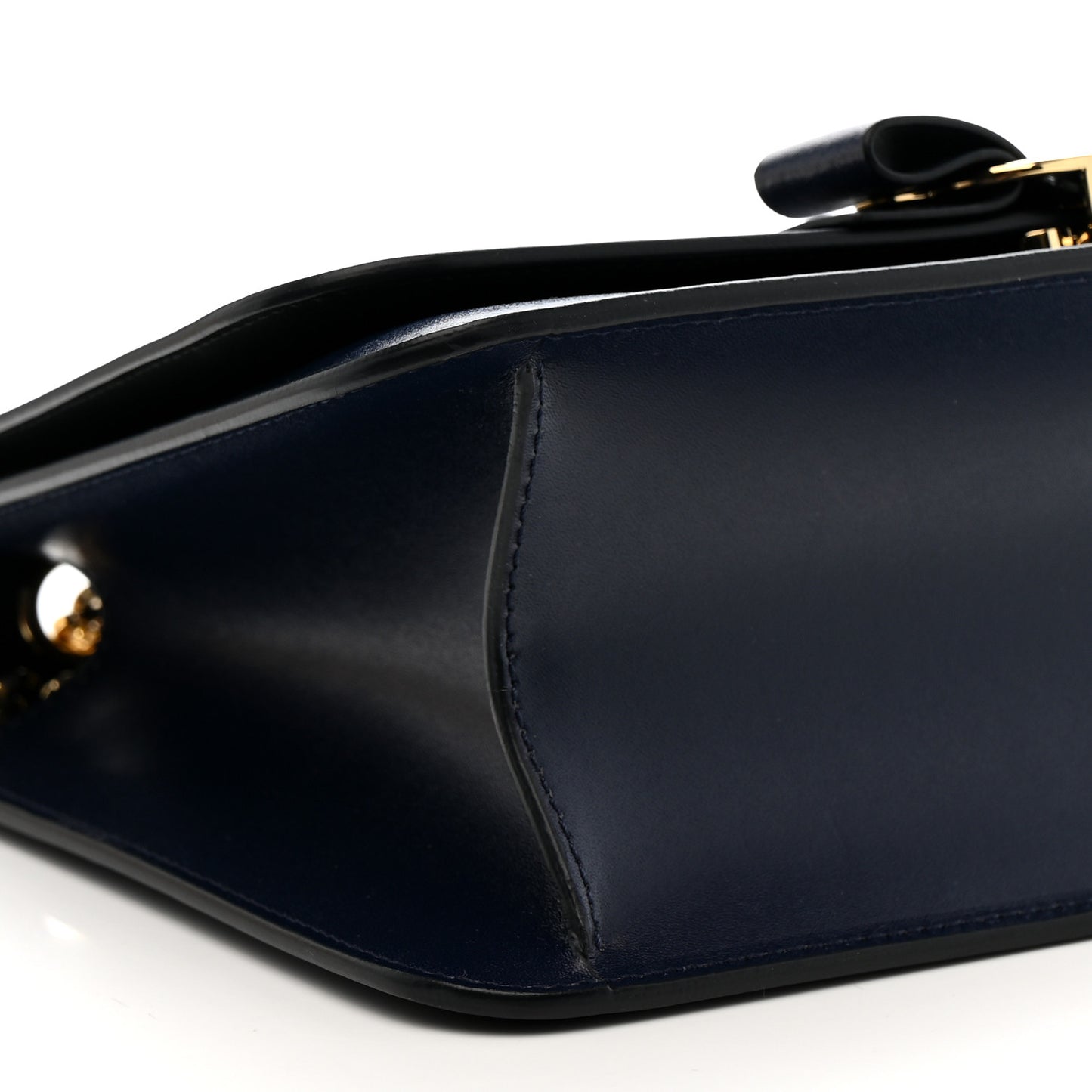 Smooth Calfskin Vara Bow Chain Flap Crossbody Navy