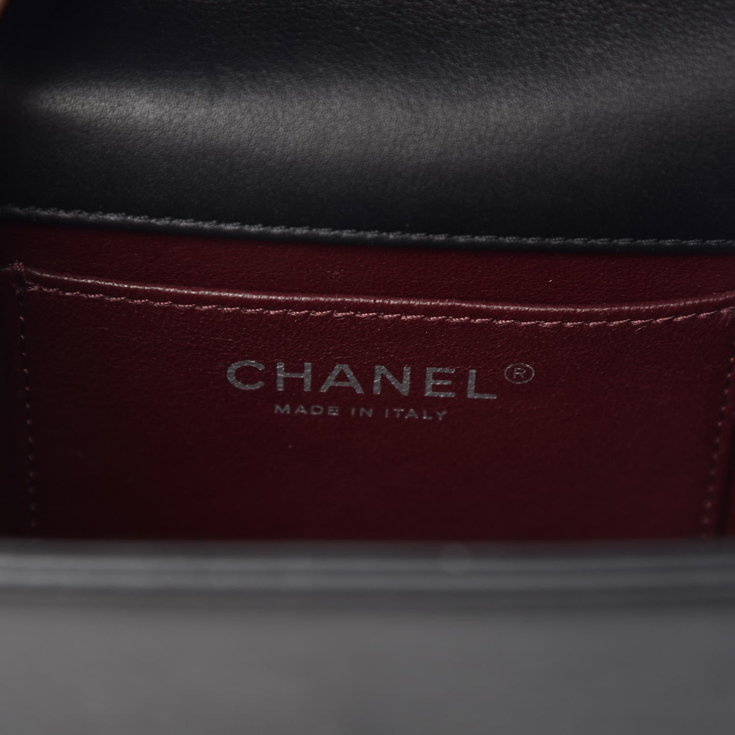 Calfskin Mini Propeller Flap Black