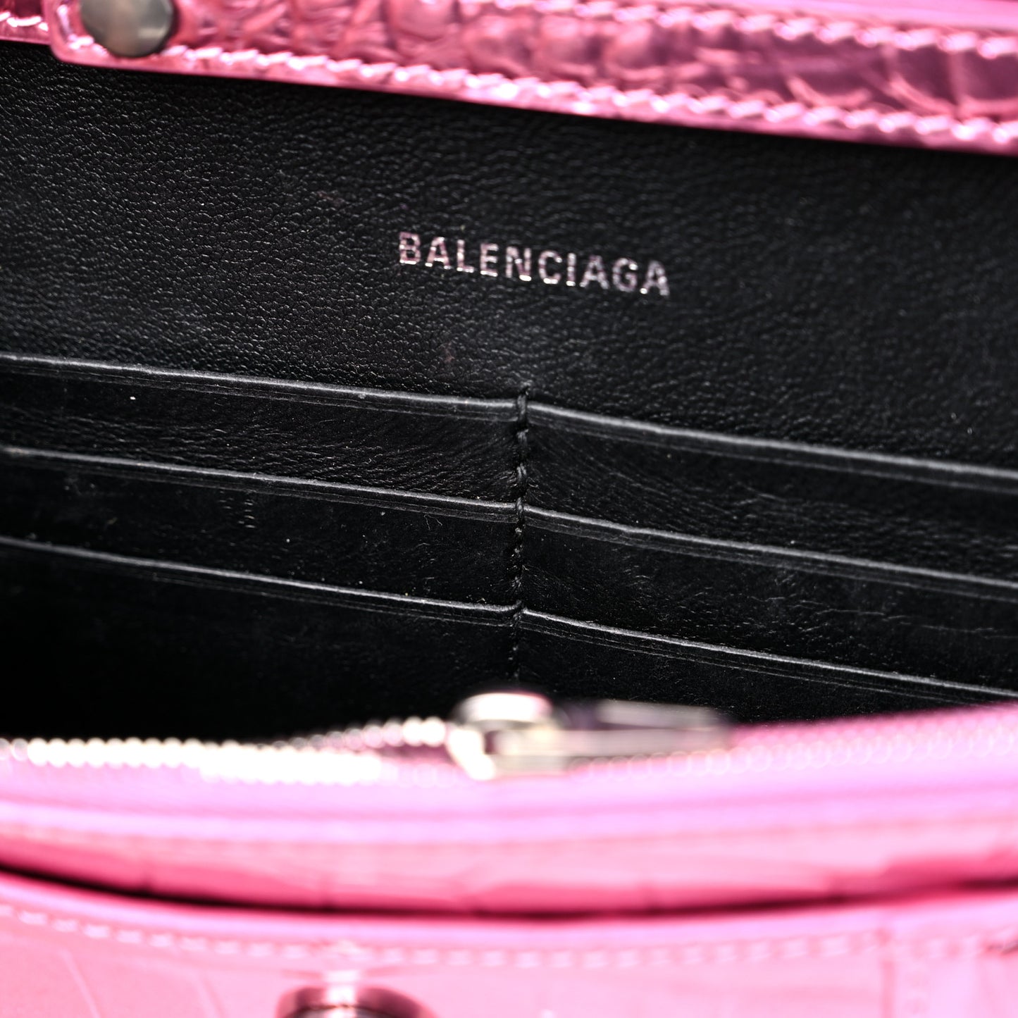 Metallic Shiny Calfskin Crocodile Embossed Hourglass Chain Bag Pink