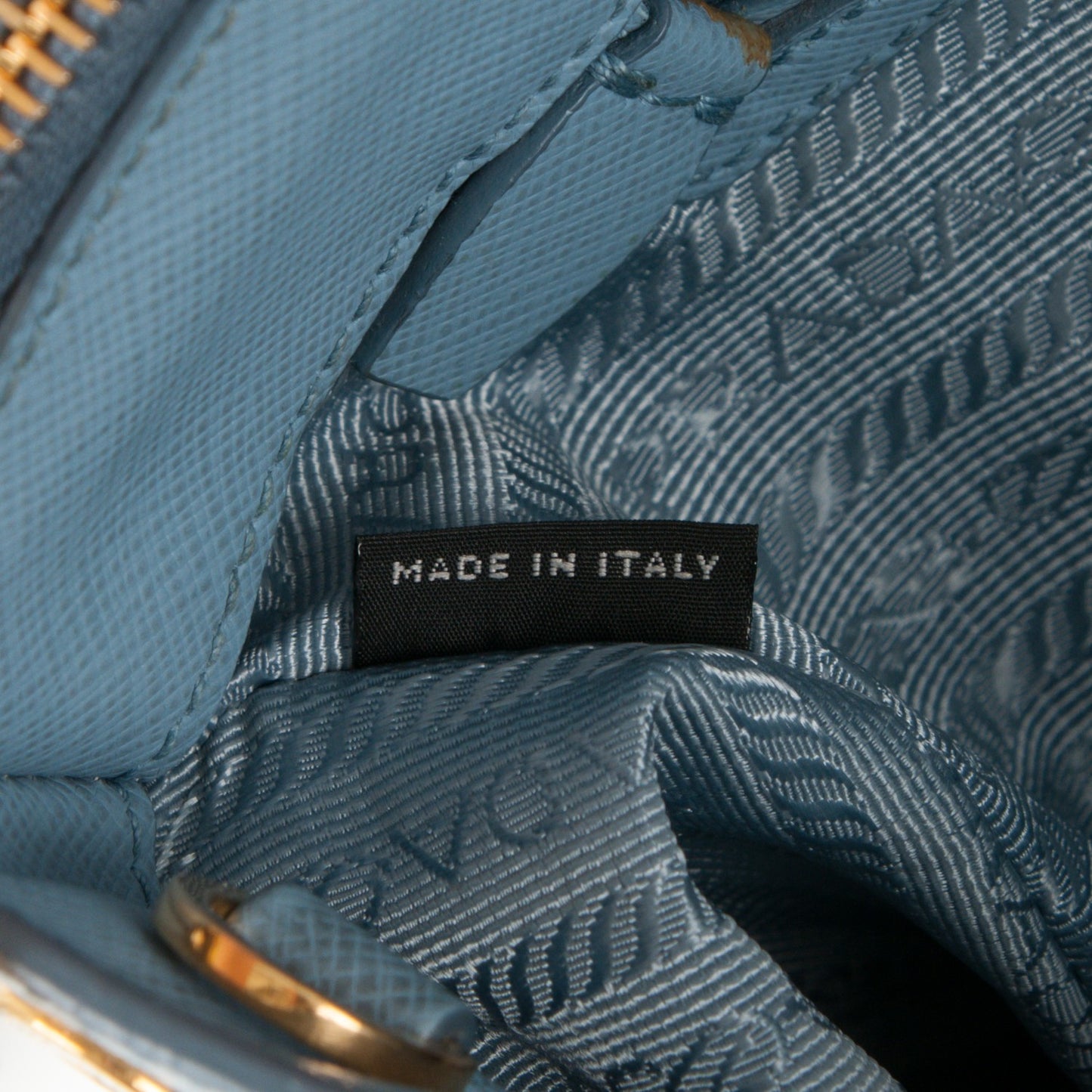 Saffiano Medium Galleria Double Zip Tote Astrale