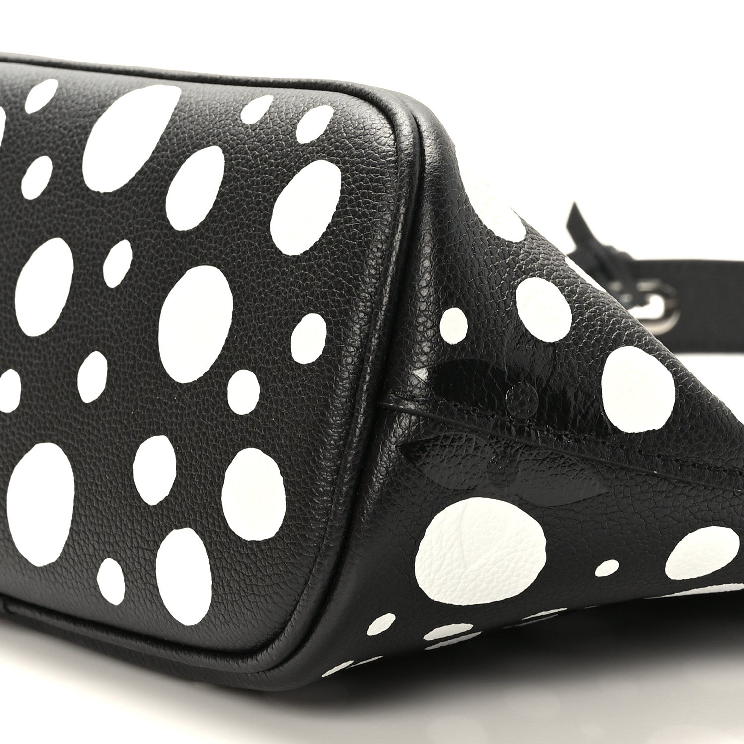 Louis Vuitton LV X YK Empreinte Marshmallow Hobo PM Black White 8 of 9