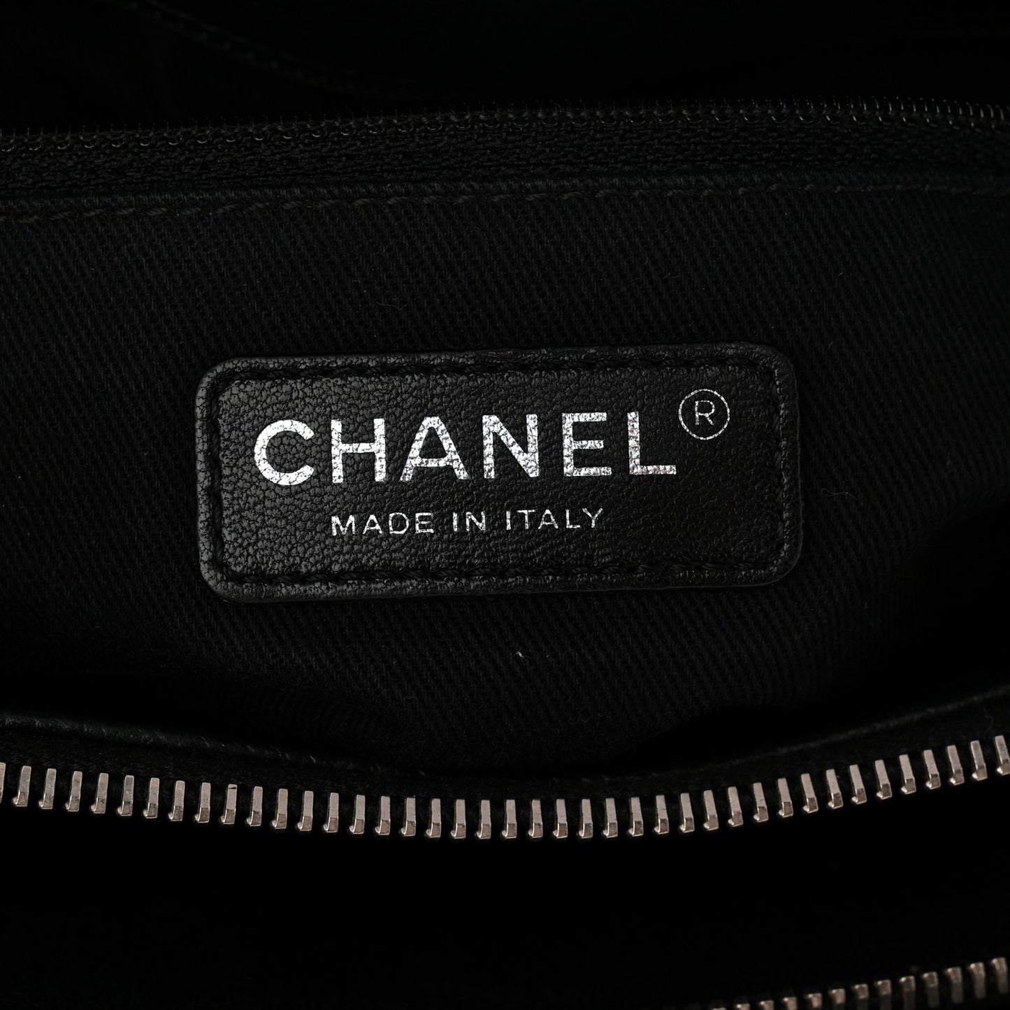 Caviar Quilted CC Timeless Soft Tote Black