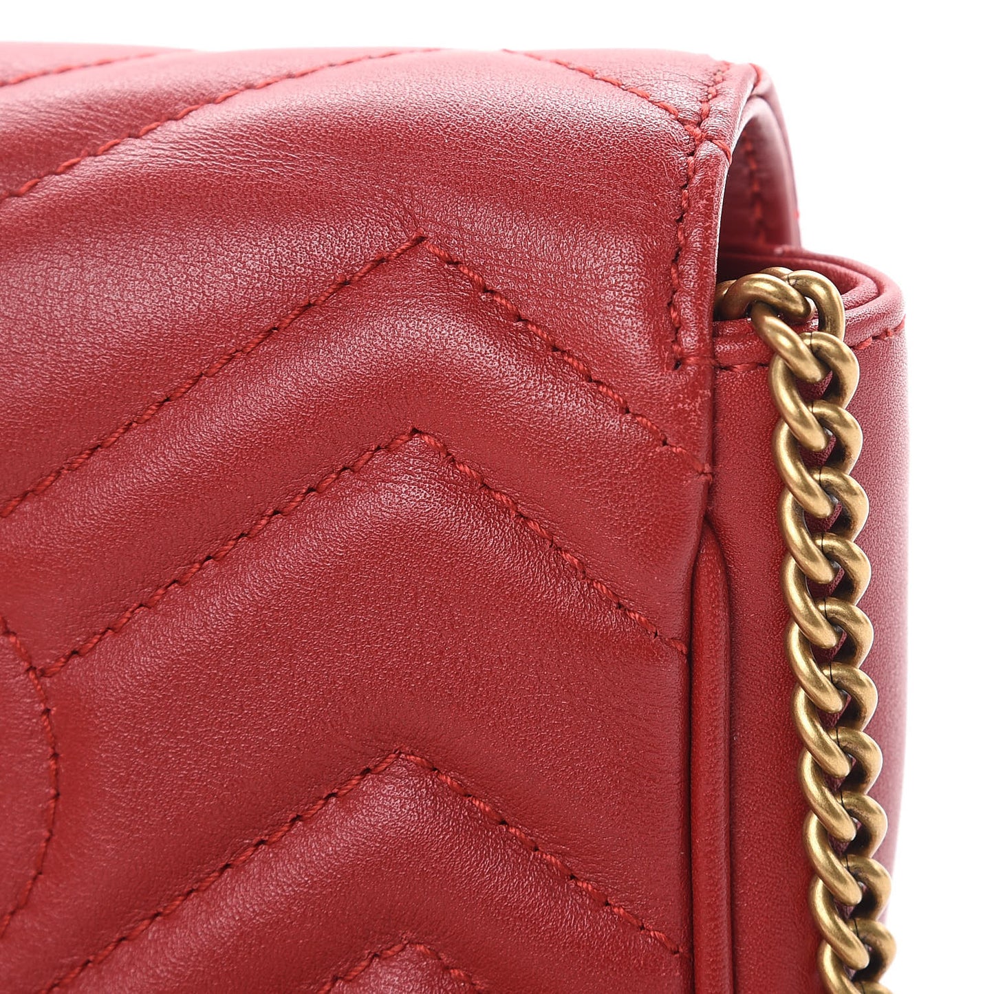 Calfskin Matelasse Super Mini GG Marmont Shoulder Bag Hibiscus Red