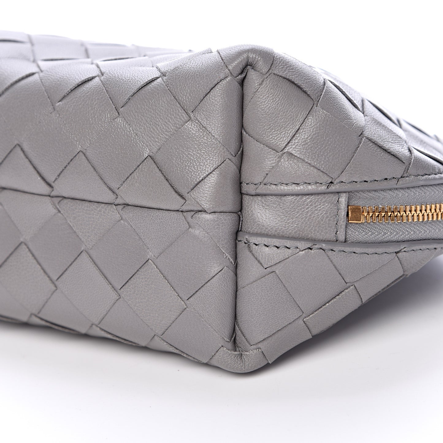 Nappa Intrecciato Cosmetic Case Concrete