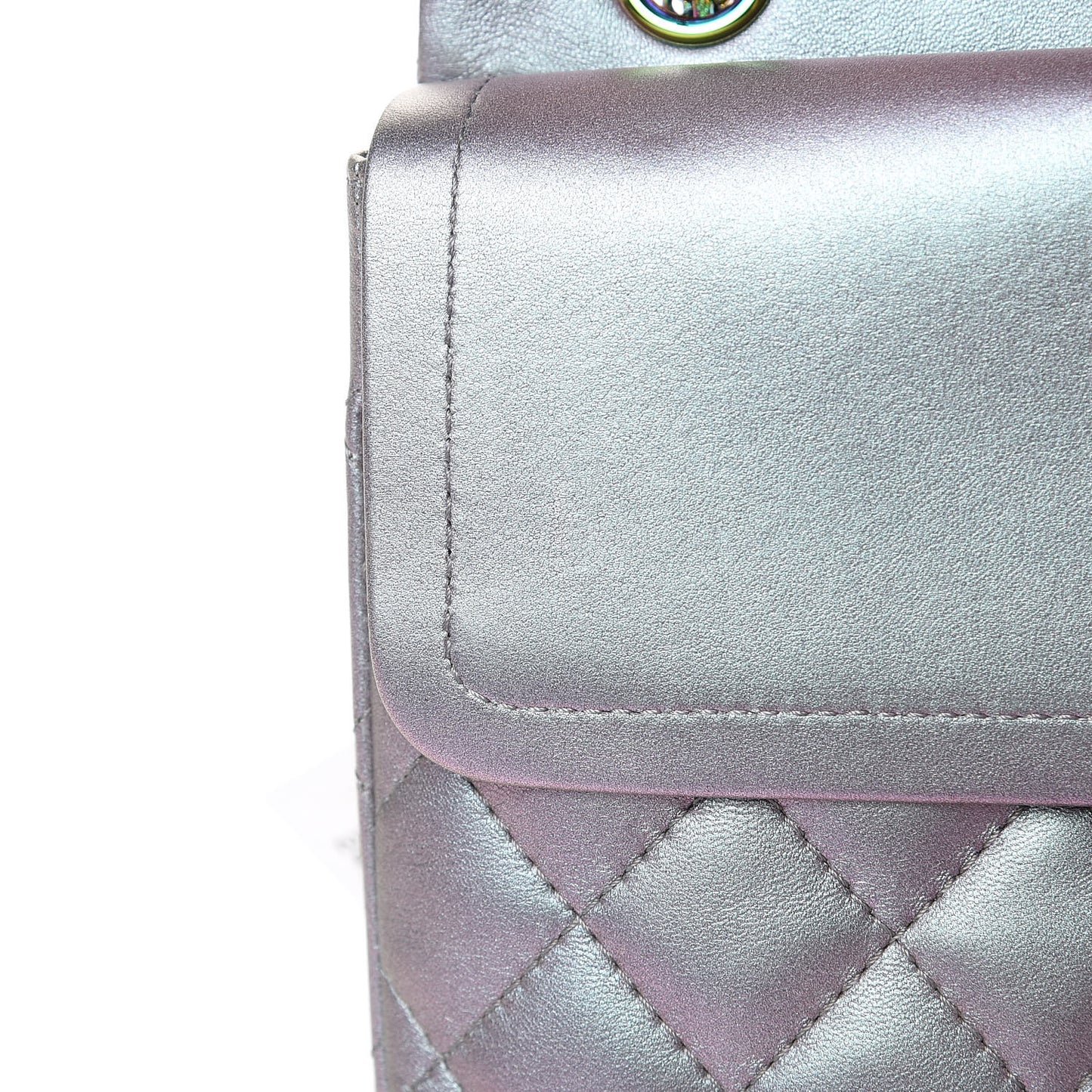 Iridescent Lambskin Quilted 2.55 Reissue 226 Flap Light Purple