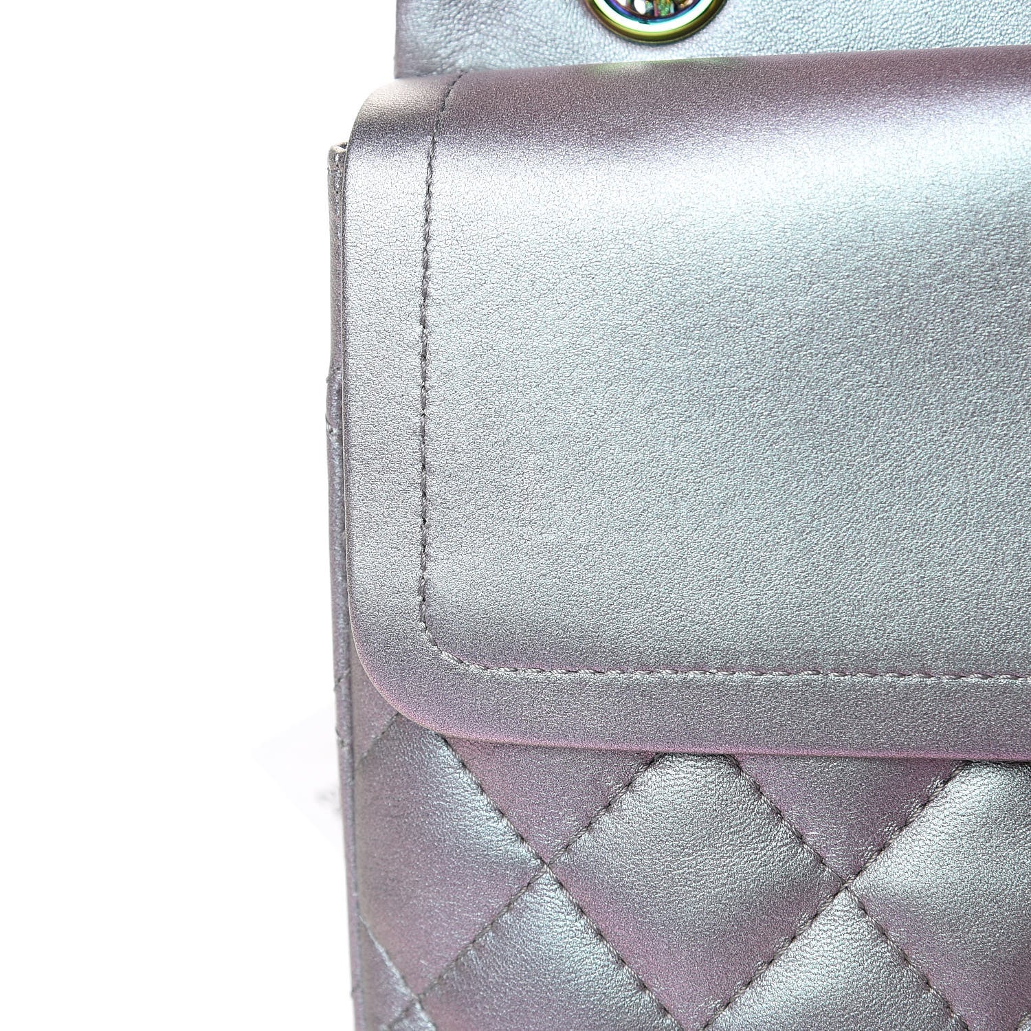 Chanel Iridescent Lambskin Quilted 2.55 Reissue 226 Flap Light Purple 8 of 12