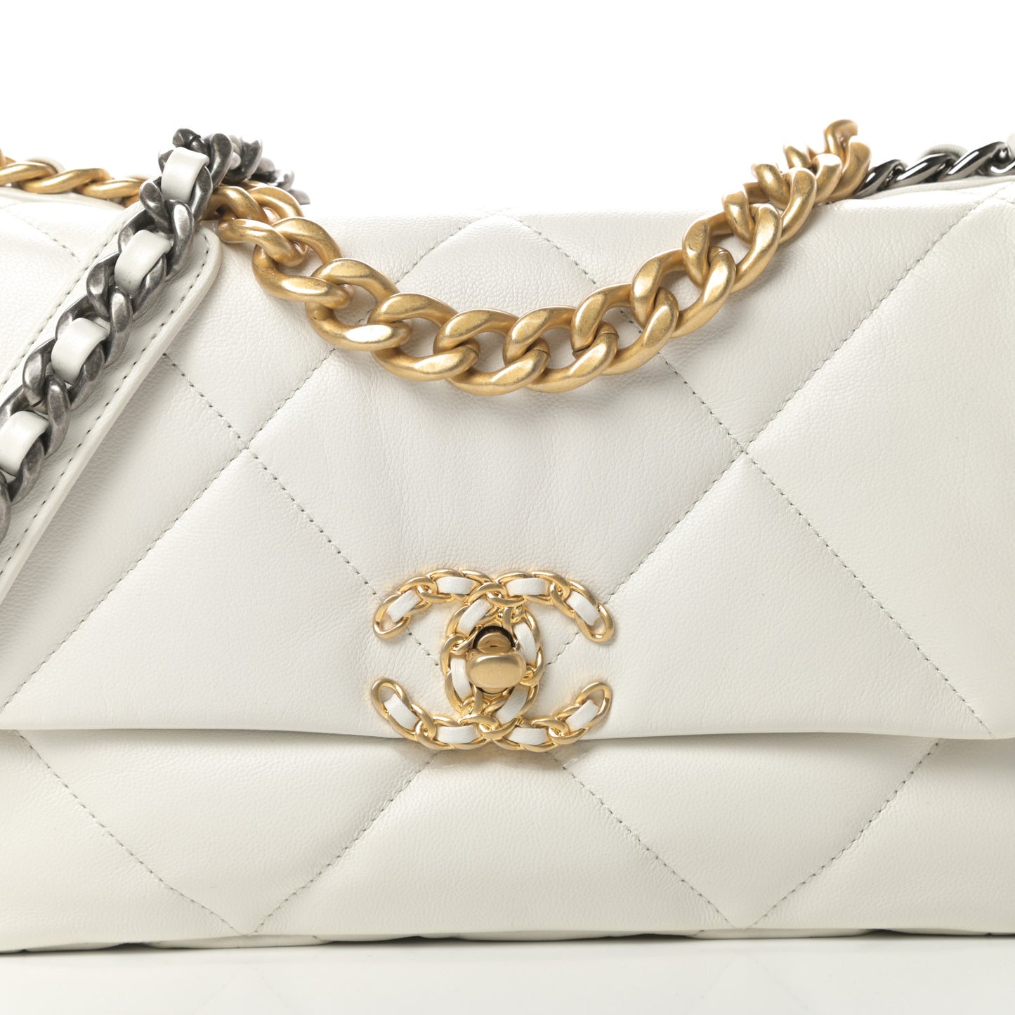 Lambskin Quilted Medium Chanel 19 Flap White