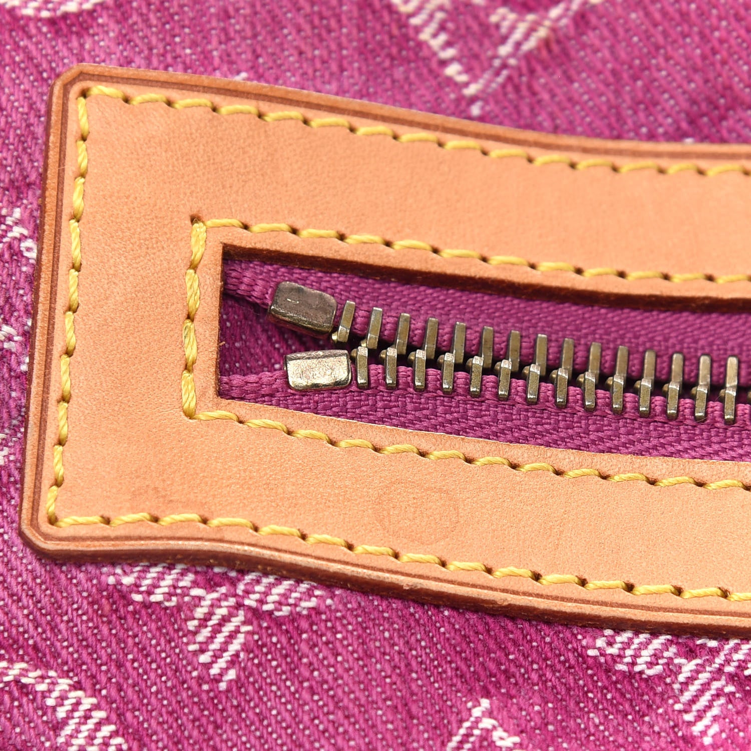 Louis Vuitton Denim Baggy GM Fuchsia 14 of 17
