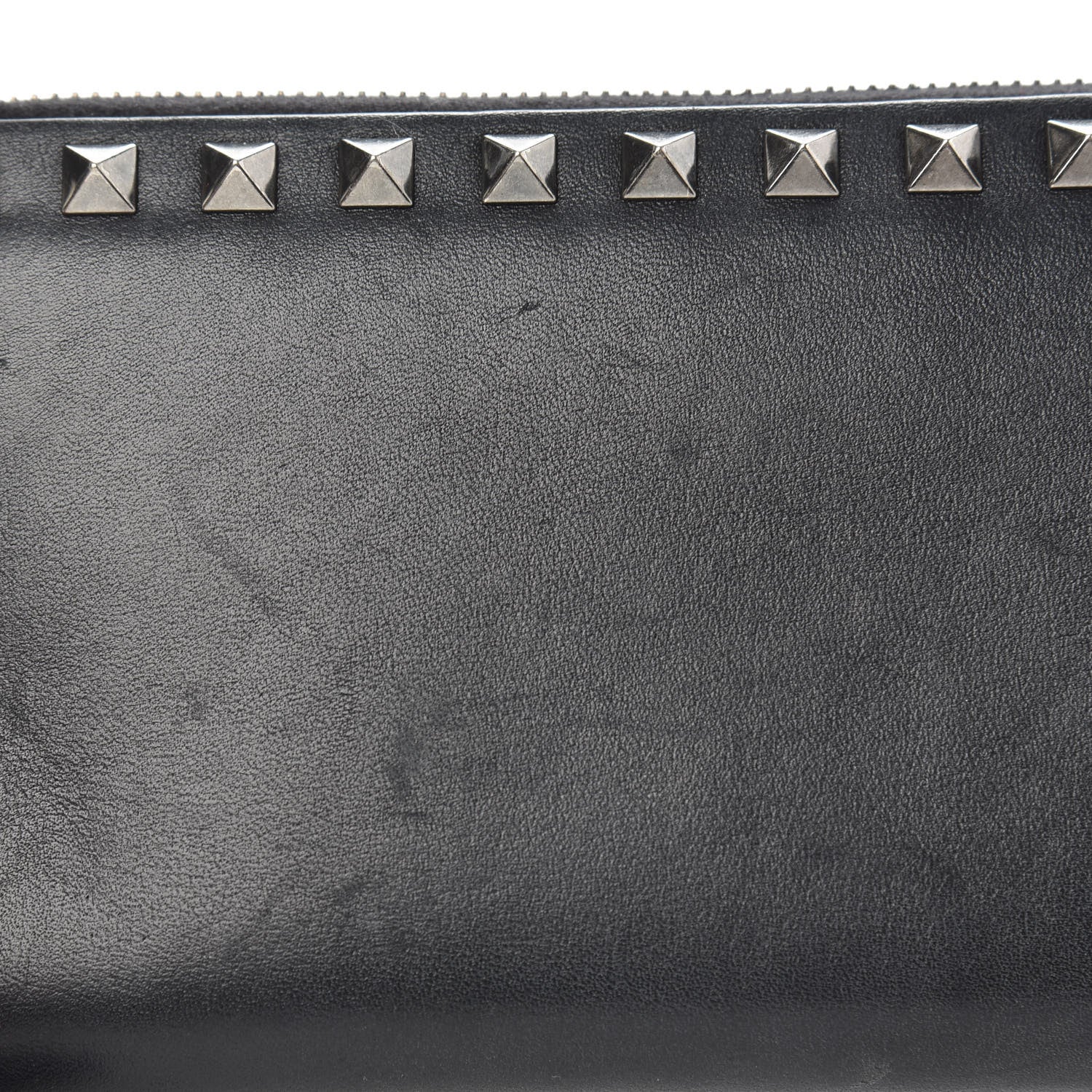 Valentino Garavani Calfskin Tonal Rockstud Zip Around Wallet Black 8 of 9