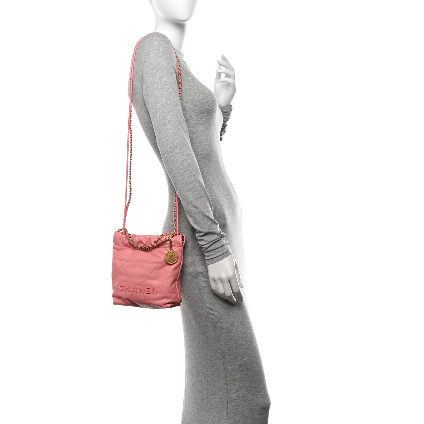 Shiny Caviar Quilted Mini Chanel 22 Coral