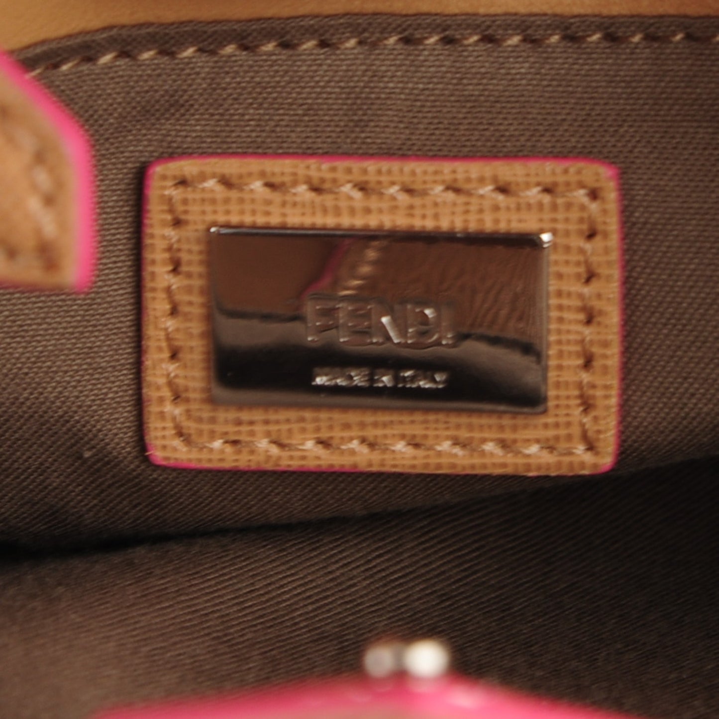 Vitello Elite Light Bulb Charm Petite 2Jours Tote Cuoio