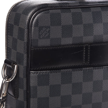 Louis Vuitton Damier Graphite Steeve 9 of 11
