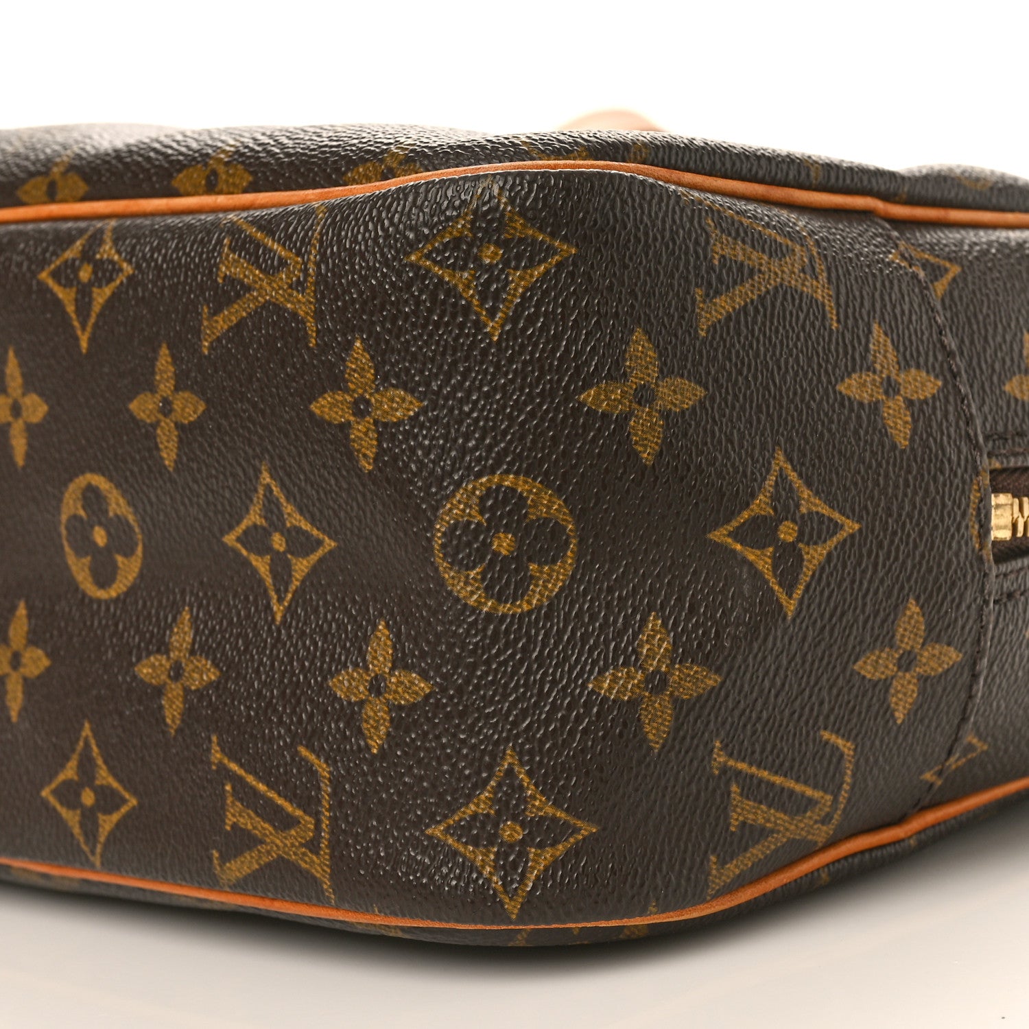 Louis Vuitton Monogram Cite MM 9 of 12