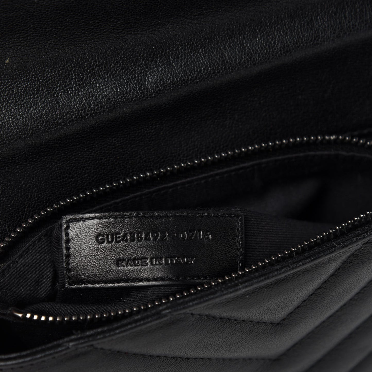 Sheepskin Matelasse Chevron Monogram College Chain Wallet Black
