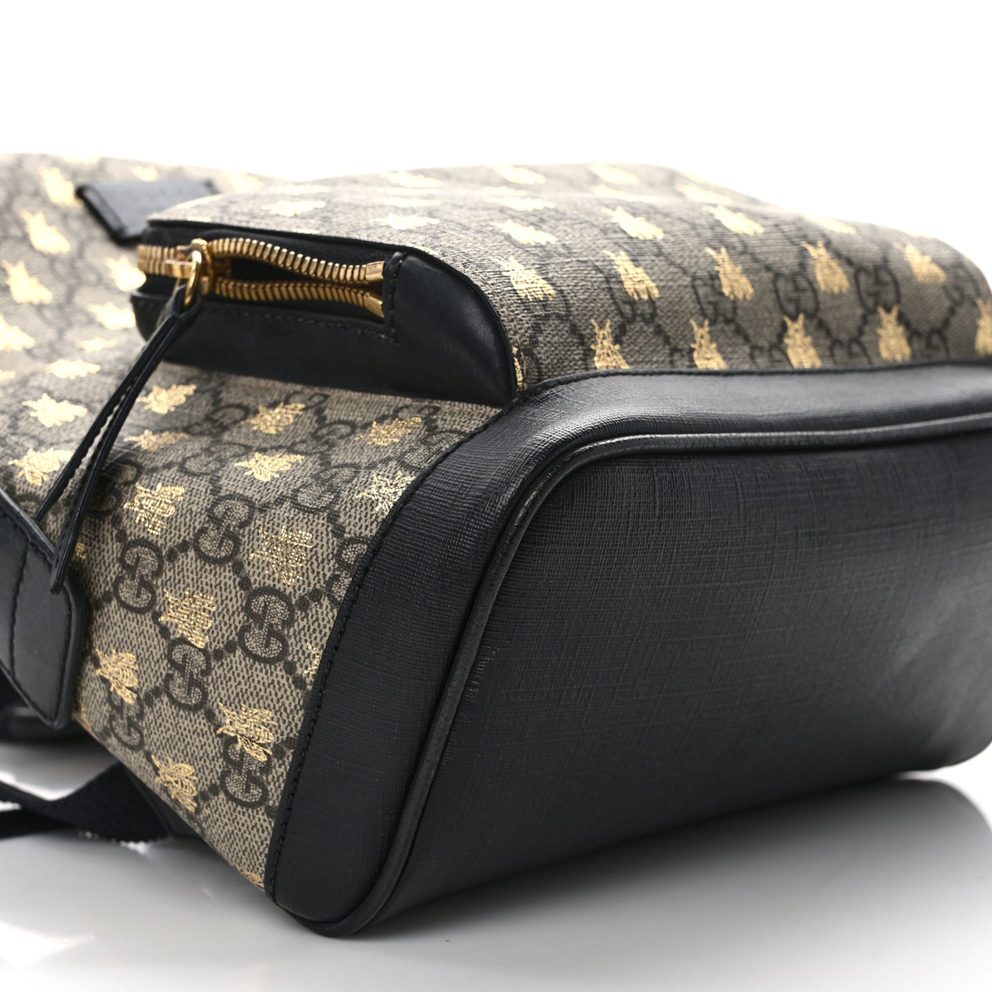 GG Supreme Monogram Bees Print Small Day Backpack Beige Oro Black