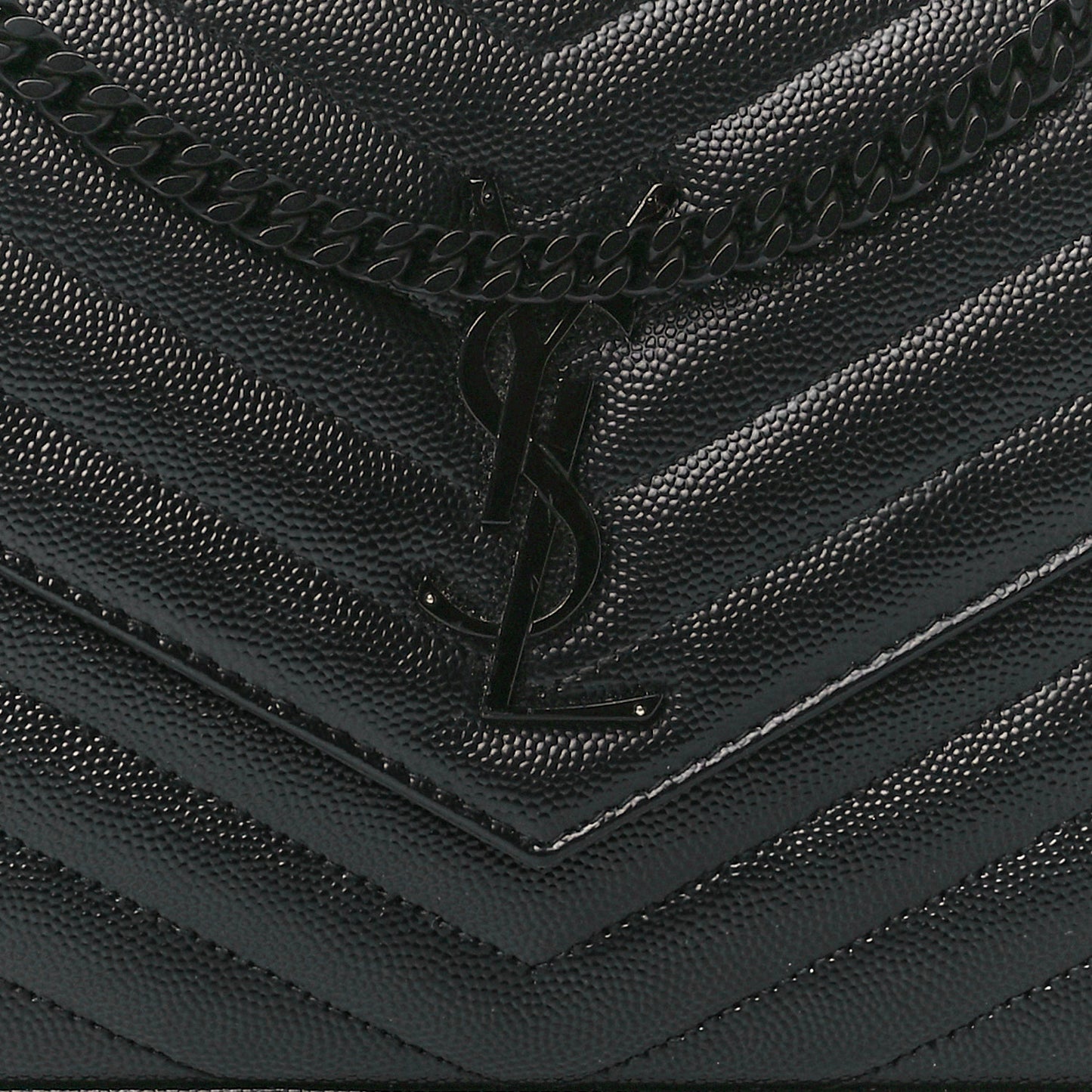 Grain De Poudre Matelasse Chevron Monogram Monochrome Chain Wallet Black