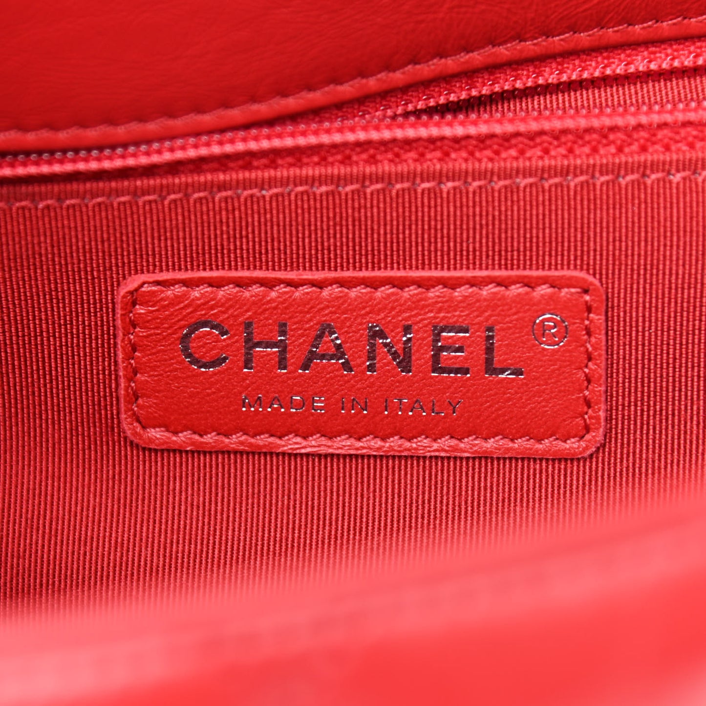 Crumpled Calfskin Medium Chain All Over Flap Red