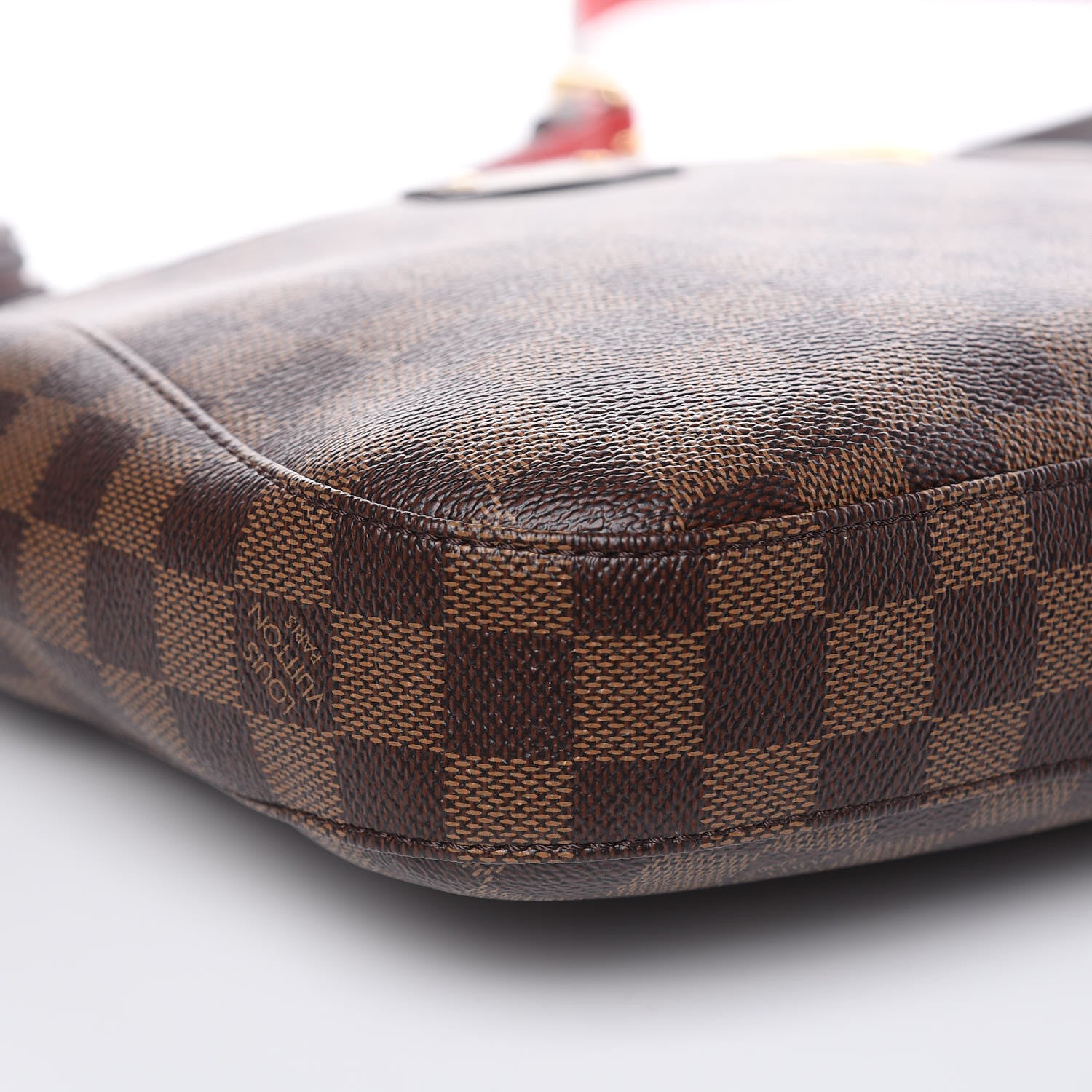 Louis Vuitton Damier Ebene South Bank Besace 8 of 9