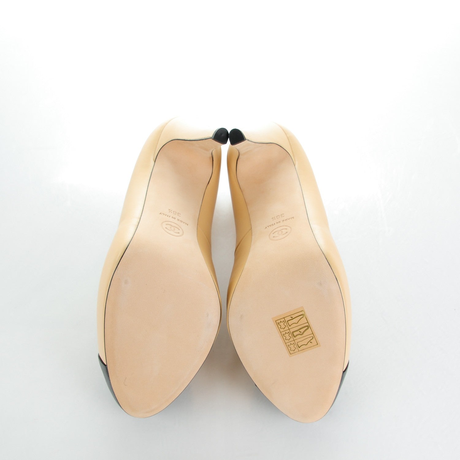 Chanel Lambskin Cap Toe Pumps 38.5 Beige Black 5 of 8