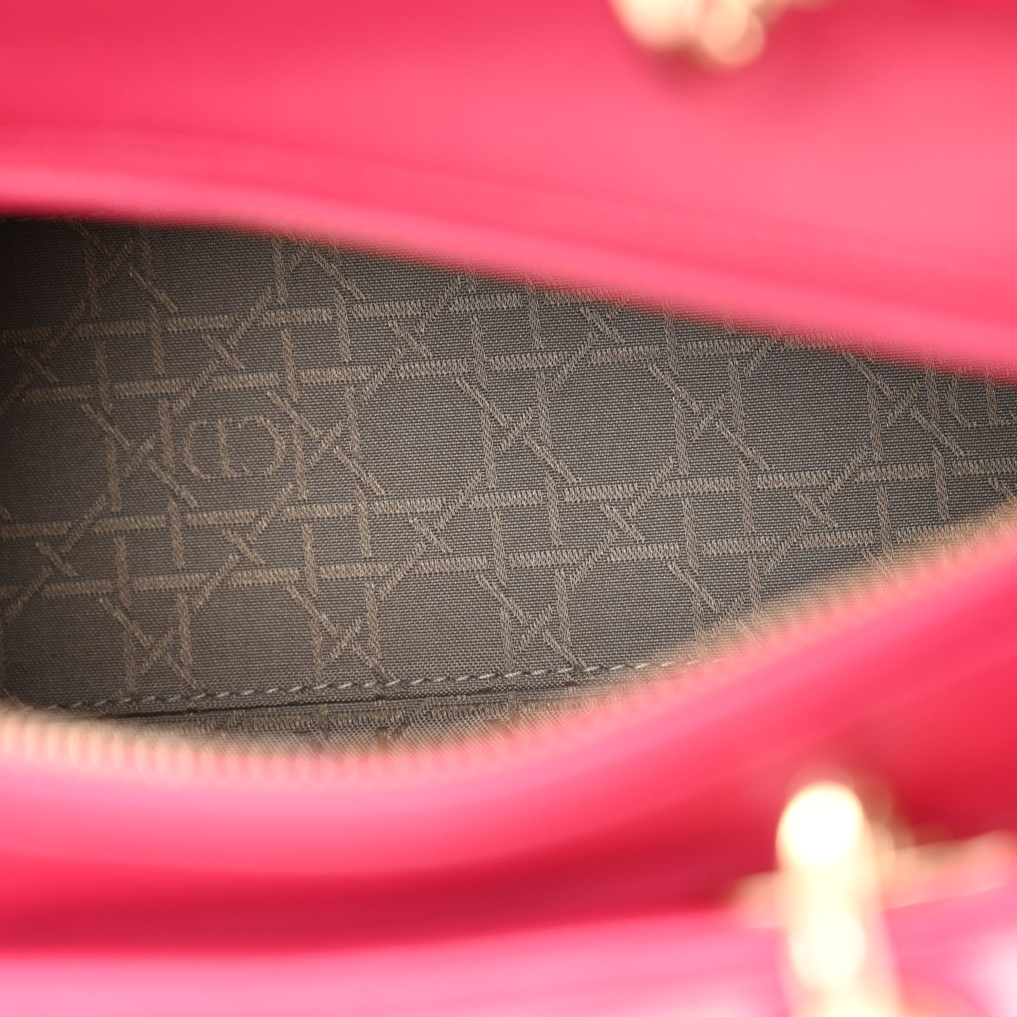 Lambskin Cannage Medium Lady Dior Fuchsia