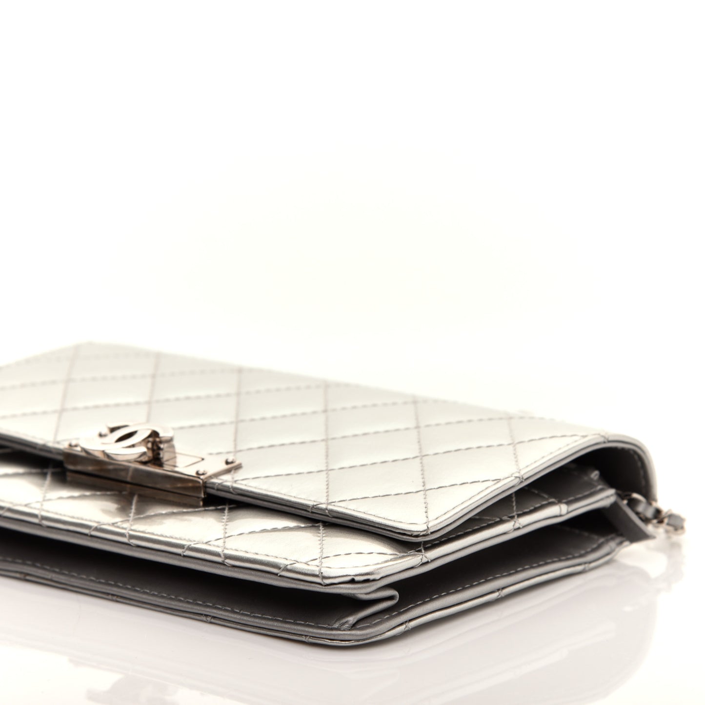 Patent Quilted Golden Class Wallet on Chain WOC Silver