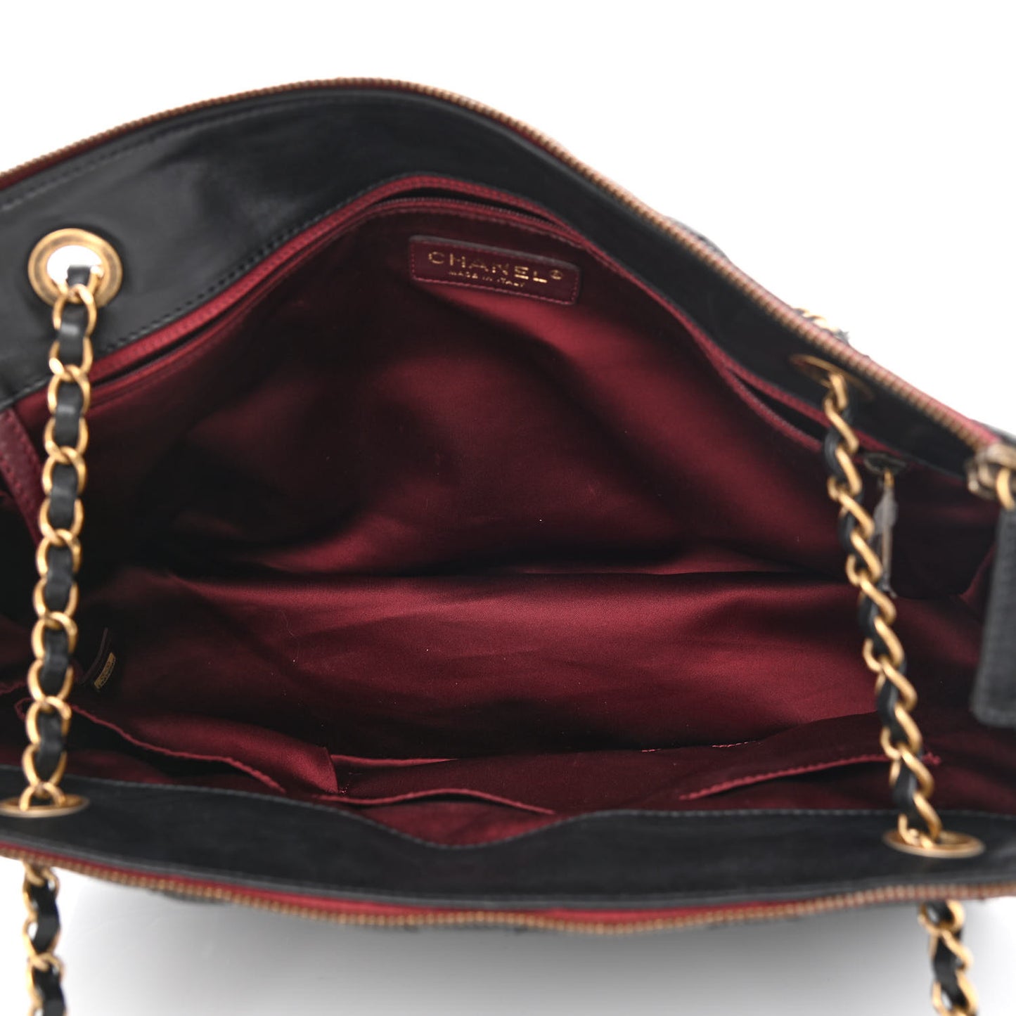 Calfskin Quilted Maxi Blizzard Zip Top Flap Black