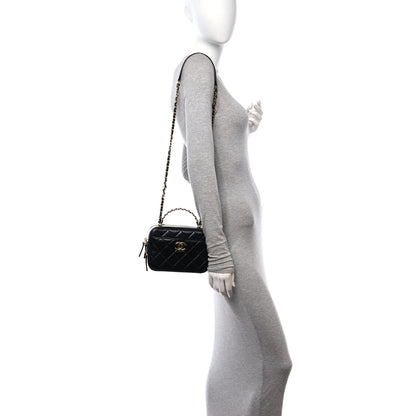 Chanel Shiny Calfskin Quilted Top Handle Vanity Black 2 of 11
