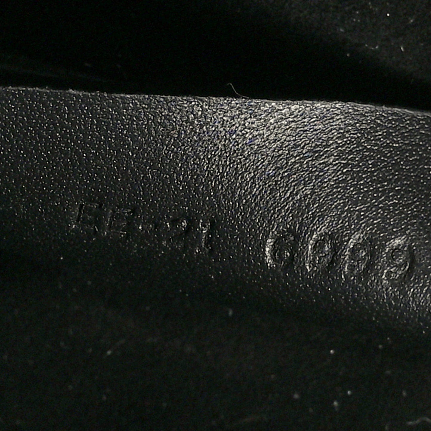 Calfskin Medium Charming Tote Black