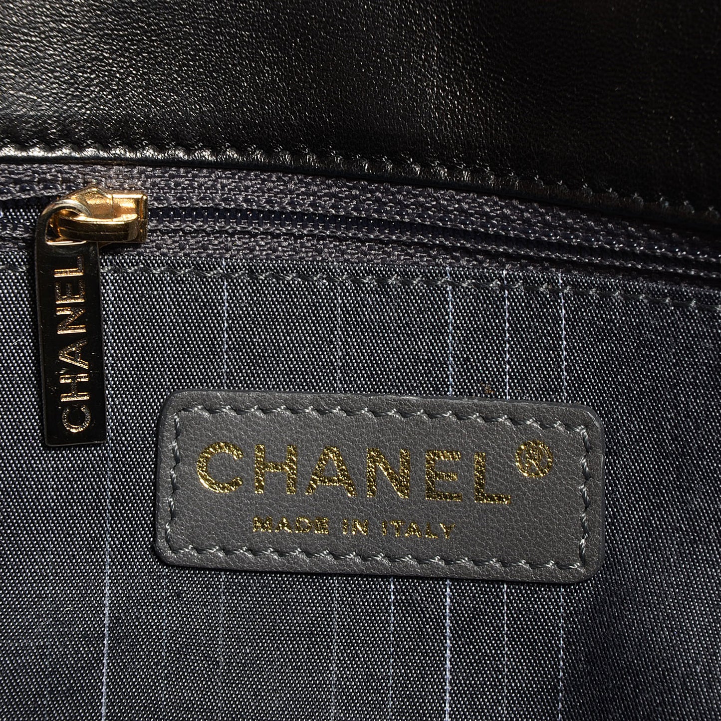 Lambskin Medium Westminster Pearl Flap Black