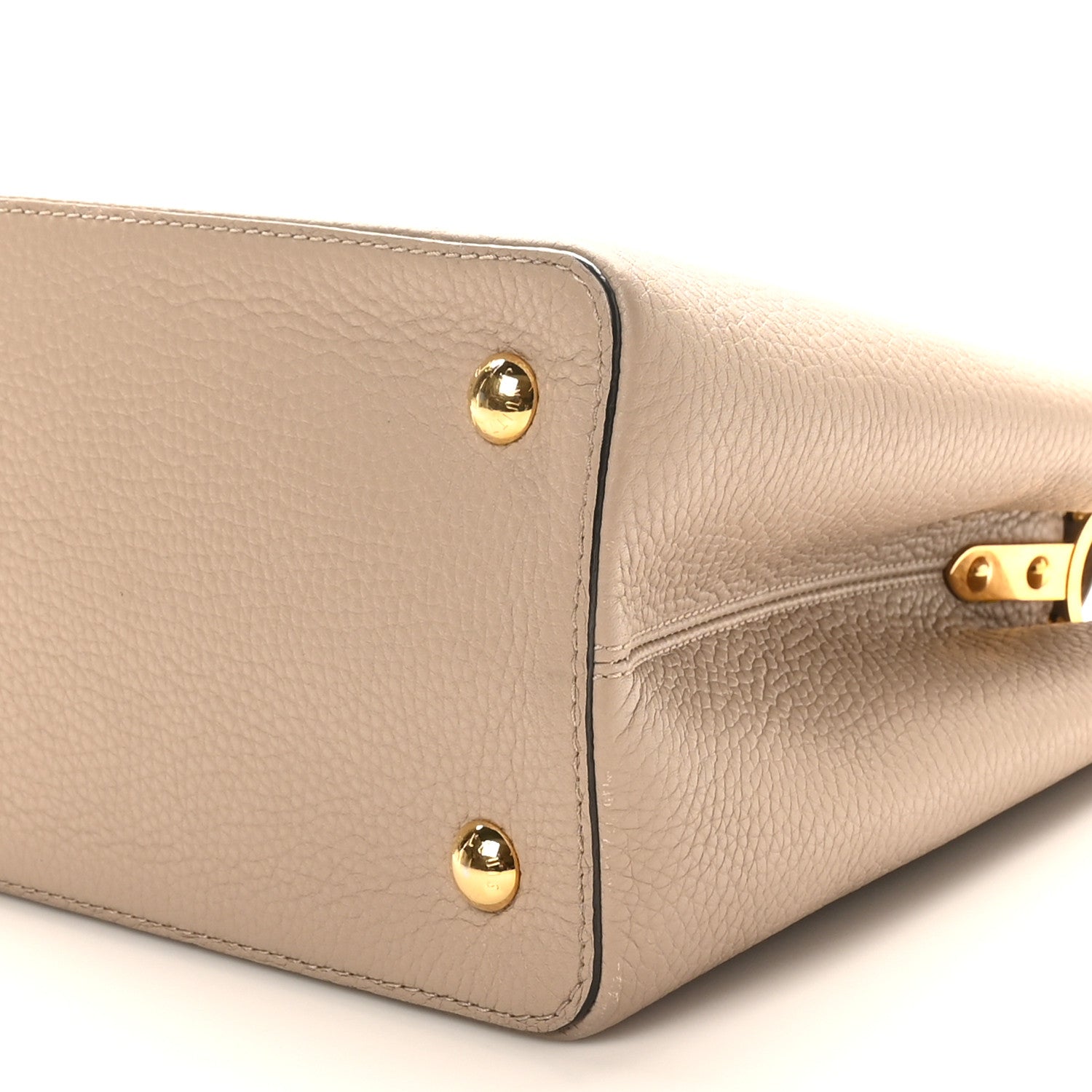 Louis Vuitton Taurillon Capucines MM Galet 9 of 9