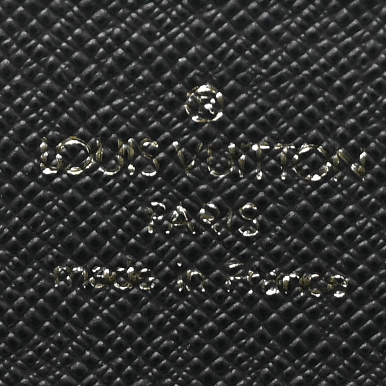 Louis Vuitton Taiga Baikal Pochette Epicea 6 of 7