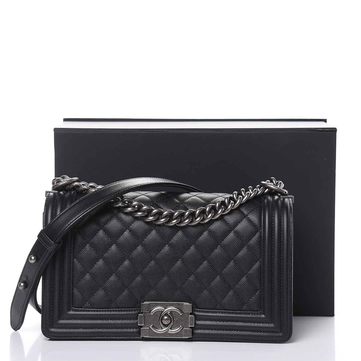 Caviar Quilted Medium Boy Flap Black