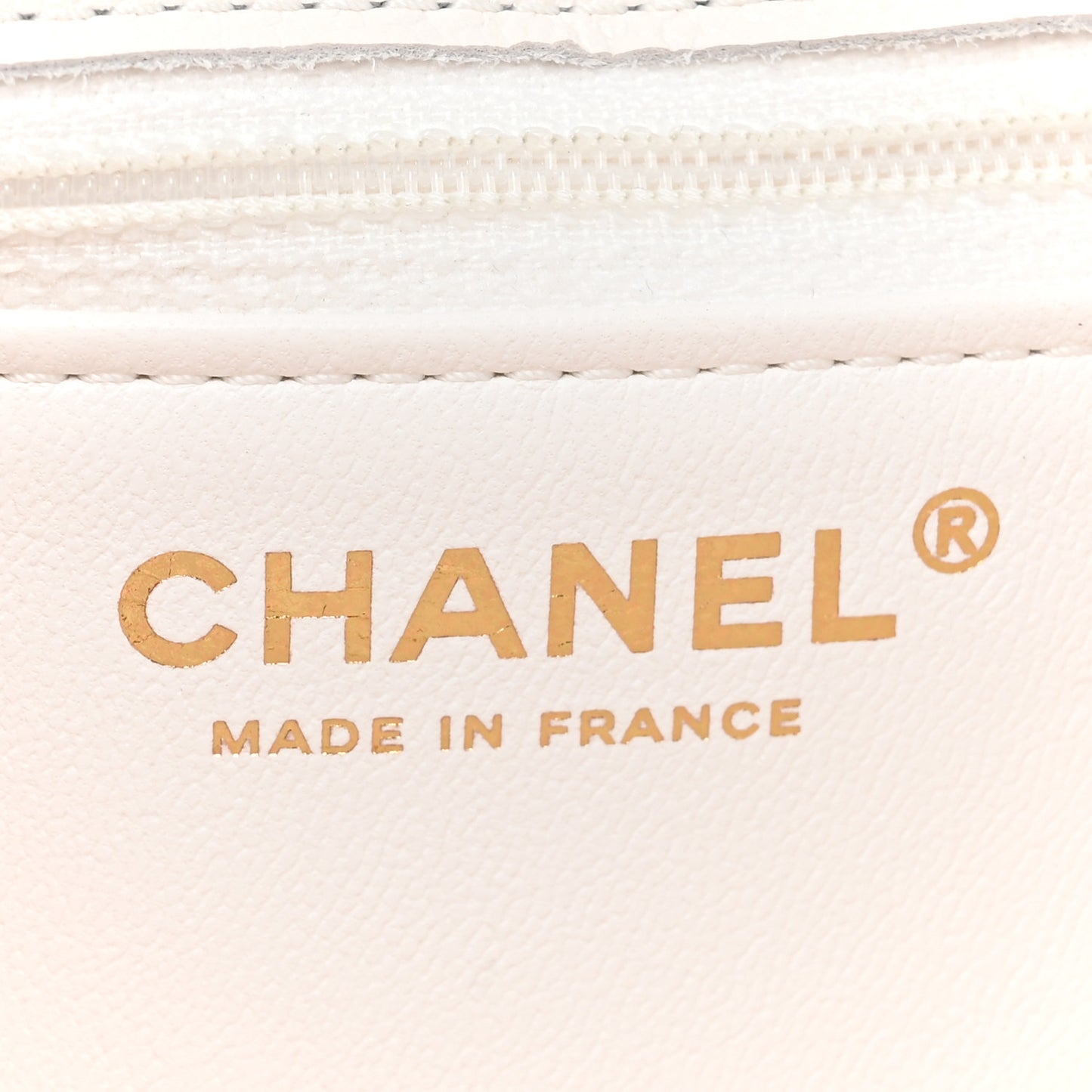 Caviar Quilted Medium Sweet Classic Flap White