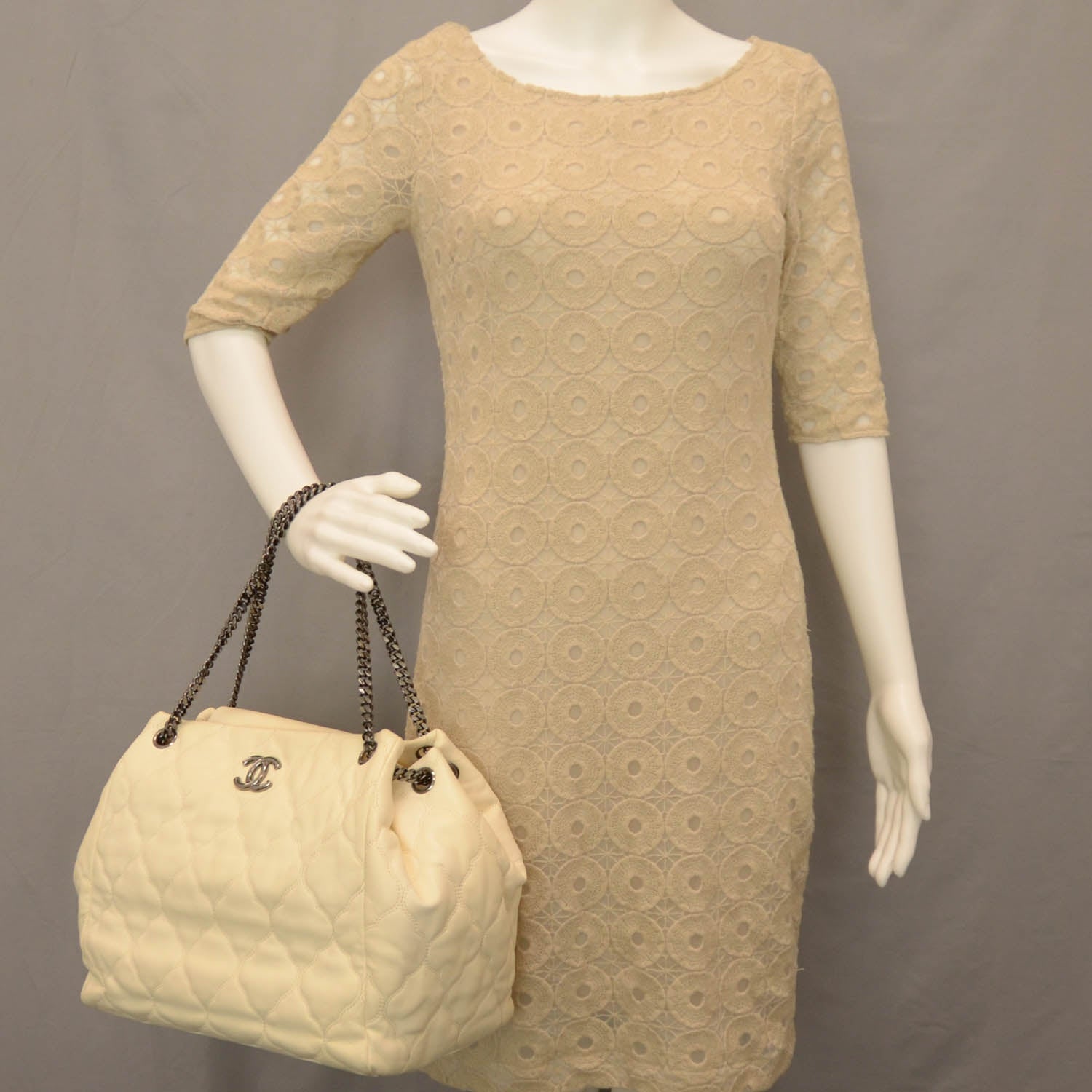 Chanel Lambskin Cells Accordion Tote Dark White 2 of 13