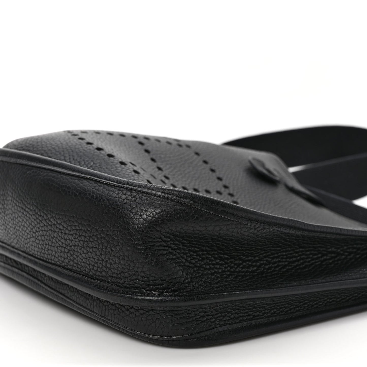 Taurillon Clemence Evelyne II PM Black