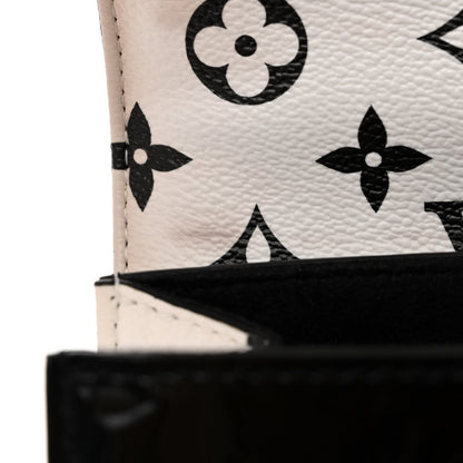 Louis Vuitton Vernis Epi Monogram Wynwood Black White 11 of 12