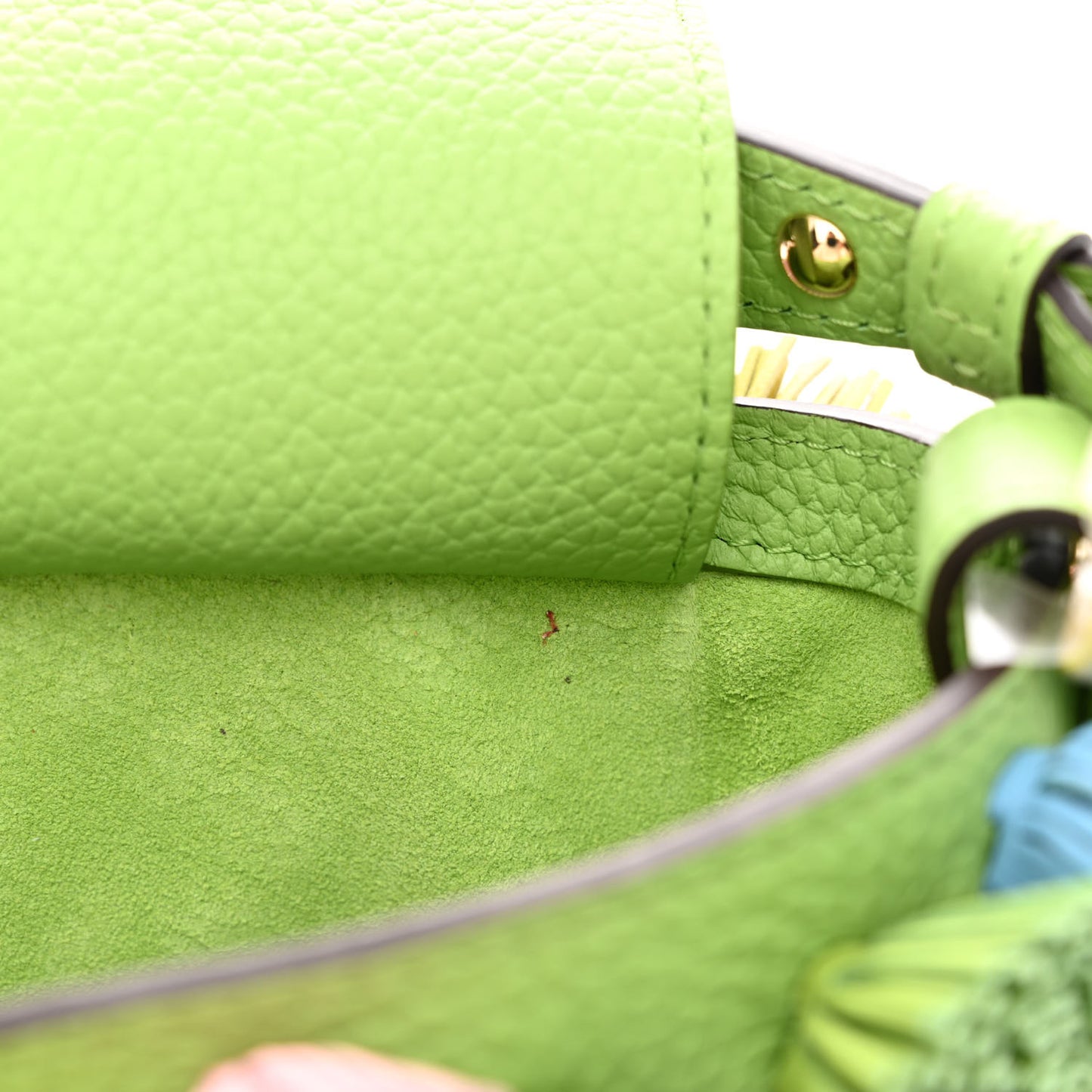 Taurillon Soft Mini Pompons Pin Bucket Multicolor Aloe