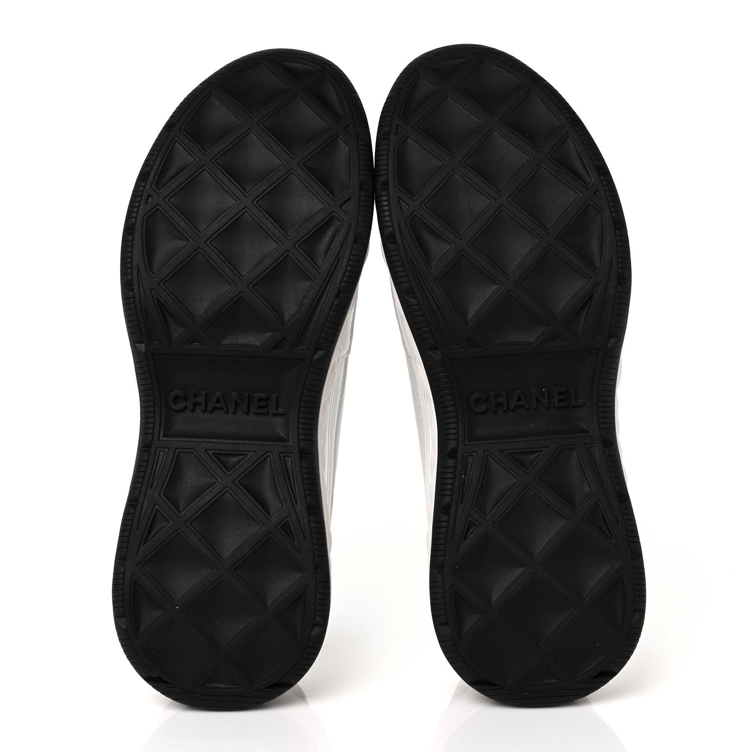 Chanel Velvet Calfskin Mixed Fibers CC Sneakers Ivory 36 Black 5 of 8